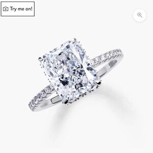 Elegant Silver Diamond Ring